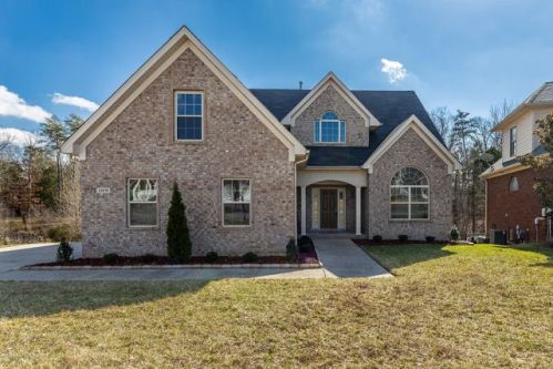 13618 Quiet Gln Ct, Louisville KY  40299-8447 exterior