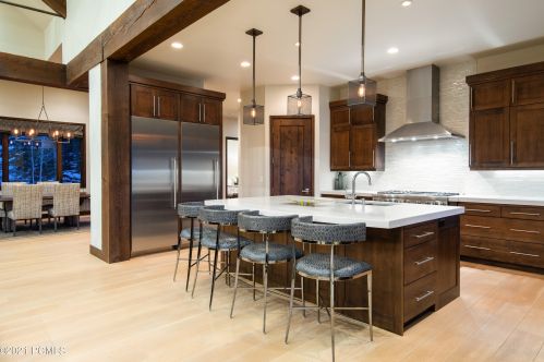 229 White Pne Cyn Rd, Park City UT 84060-6506 exterior