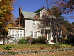 31 Halcyon Rd, Newton, MA 02459-2431