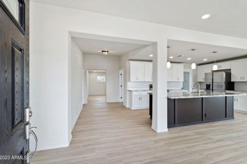 39068 15th Ave, Phoenix AZ 85086-7226 exterior