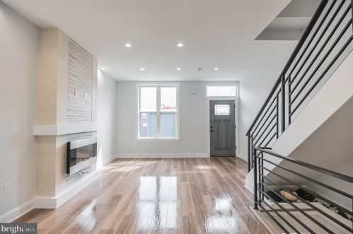 1812 20 St, Philadelphia PA 19145-2035 exterior