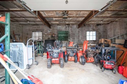 90 Lovell St, Worcester MA 01603-2517 exterior