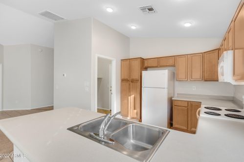 5419 Atlantis Ave, Phoenix AZ  85043-6313 exterior