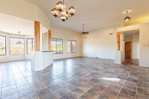 48909 3rd Ave, Phoenix AZ 85027-4700 exterior