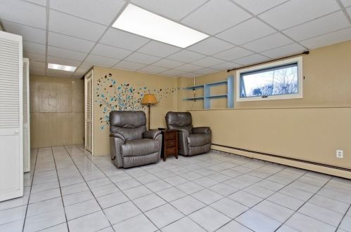 85 Chestnut Ln, Agawam MA 01001-3509 exterior