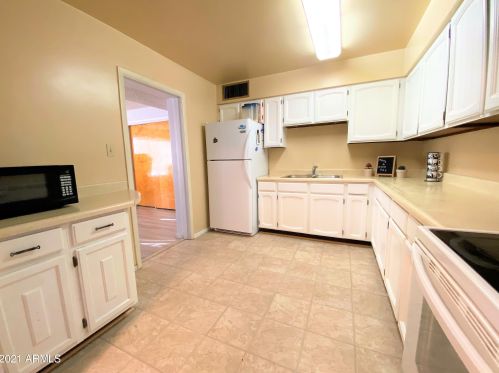 4536 49 Ave, Phoenix AZ 85031-1312 exterior