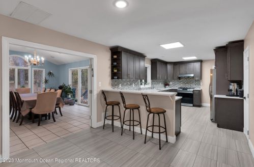 6 Pitney Ln, Jackson Twp NJ 08527-2933 exterior