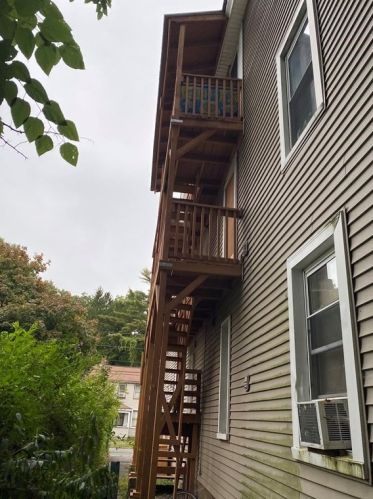 14 Parker Ave, Montgomery MA 01085-1518 exterior