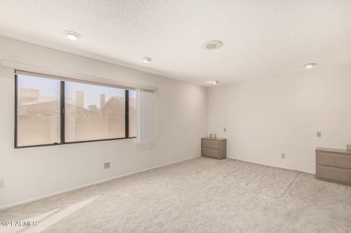 11420 Ahwatukee Dr, Phoenix AZ 85044-3102 exterior