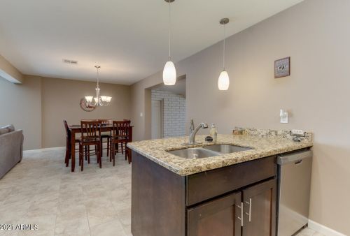 3825 Elm St, Phoenix AZ 85033-2112 exterior