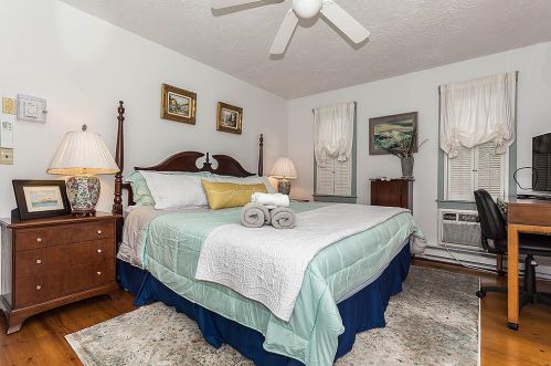 190 Countryside Dr, Chatham MA  02633-1129 exterior