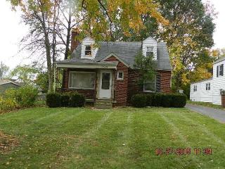 2529 Dover Rd, Columbus OH  43209-2924 exterior