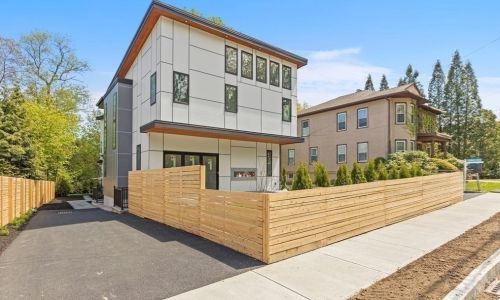 74 Circuit Ave, Newton MA 02461-1603 exterior