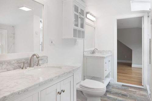 800 Central Ave, Needham MA  02492-2010 exterior