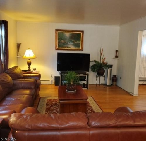 16 Hunkele St, Belleville NJ  07109-1731 exterior