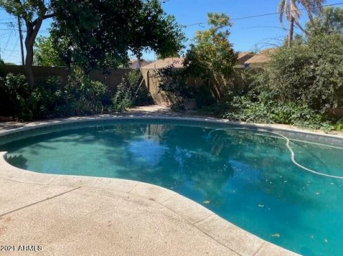 2528 Bloomfield Rd, Phoenix AZ  85029-2599 exterior