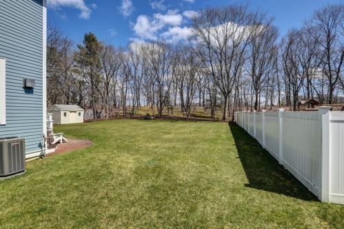 208 Vly Rd, Needham MA 02492-4720 exterior