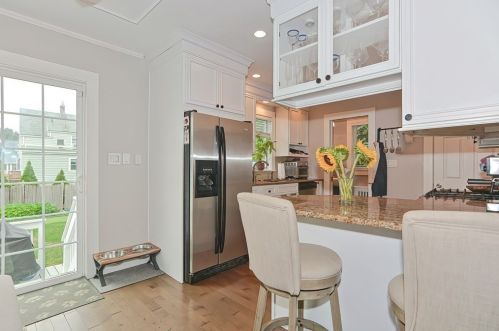 51 Chickatabot Rd, Quincy MA 02169-2546 exterior