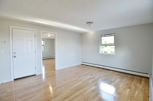 205 Centre St, Quincy MA 02169-6319 exterior