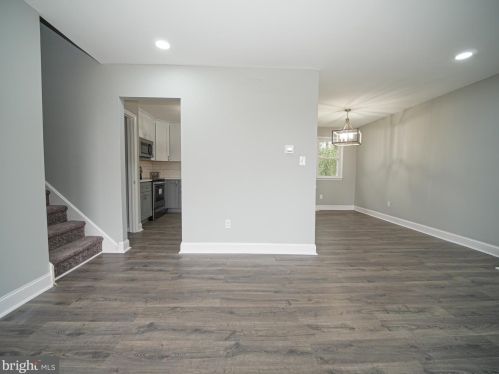 145 Crown Point Rd, West Deptford NJ  08093-1131 exterior