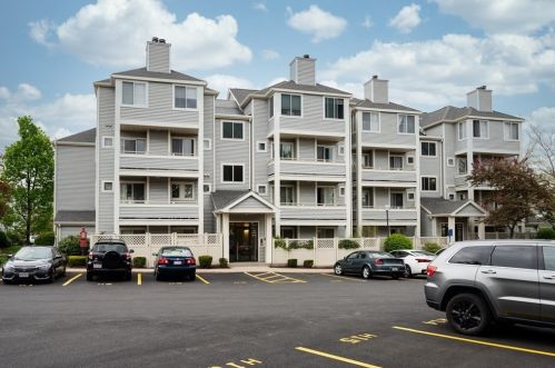 200 Falls Blvd, Quincy MA  02169-8158 exterior