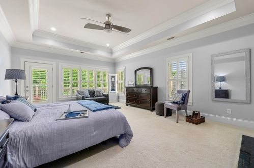 1789 Buckhead Vly Ln, Atlanta GA 30324-2795 exterior