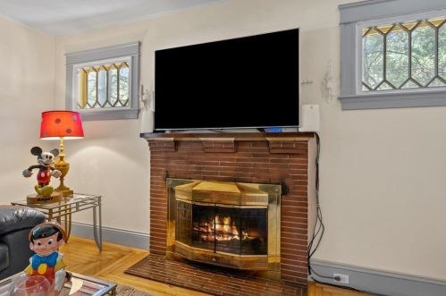 188 Newman Ave, Seekonk MA 02771-4911 exterior