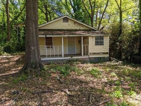 2498 Lester St, Atlanta GA 30344-3012 exterior