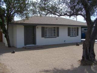 3049 Mariposa St, Phoenix AZ  85016-5052 exterior