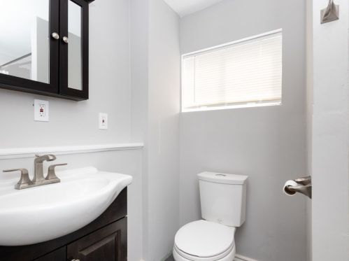 192 Washington Ave, Chelsea MA 02150-3903 exterior