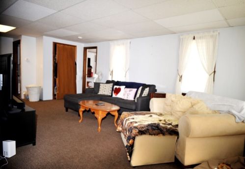 152 Marion Rd, Wareham MA 02571-1460 exterior