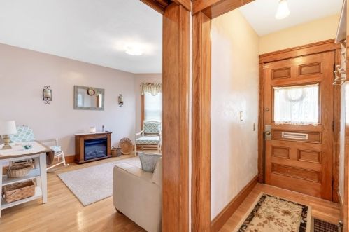 54 Everett St, Everett MA 02149-1102 exterior