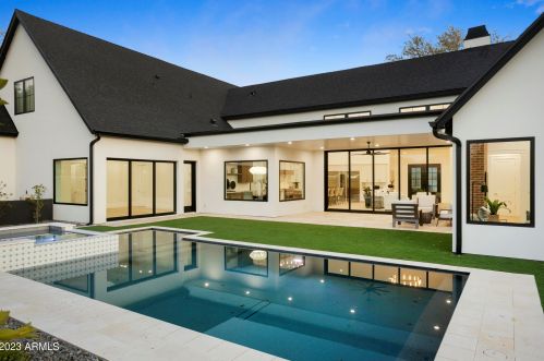 222 Belmont Ave, Phoenix AZ  85021-7229 exterior