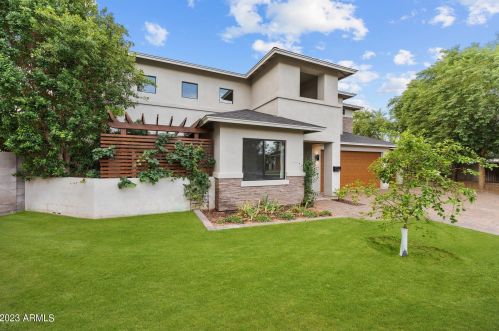 3715 40th Pl, Phoenix AZ  85018 exterior