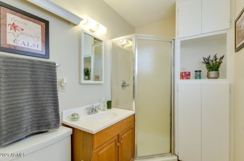 410 El Camino Dr, Phoenix AZ 85051-9122 exterior