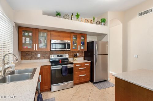 4342 Abraham Ln, Phoenix AZ  85050-6895 exterior