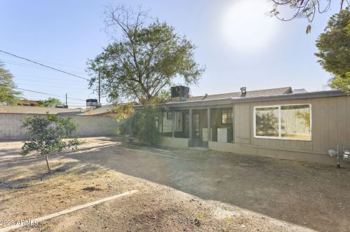 9411 3 Dr, Phoenix AZ 85021-2406 exterior