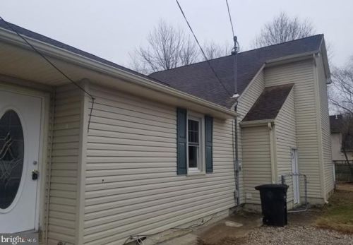 828 Sunrise Ave, West Deptford NJ 08096-4773 exterior