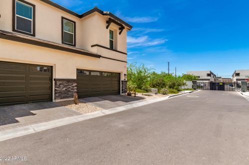 3721 Catalina Dr, Phoenix AZ  85018-4417 exterior