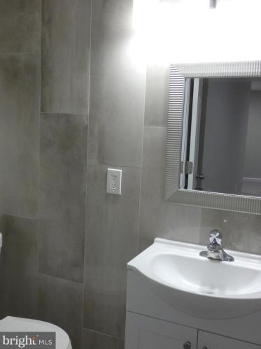 1920 Godfrey Ave, Philadelphia PA  19141-1302 exterior