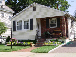 58 Hawthorn St, Newton, MA 02458-1215