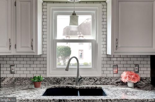 1157 Mantua Pike, West Deptford NJ 08097-1229 exterior