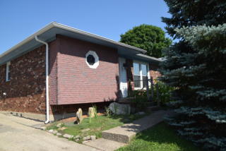 6614 Monty Ln, Louisville, KY 40291-3665