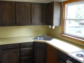 15 Hobart Ln, Amherst MA  01002-1320 exterior