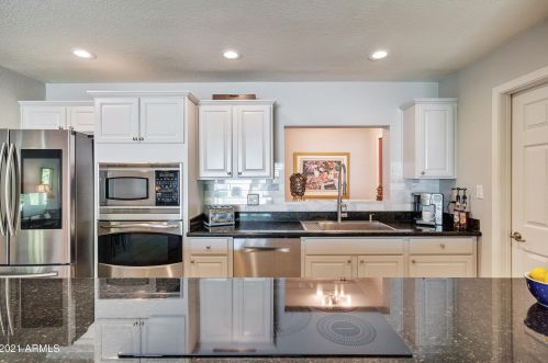 1816 Butler Dr, Phoenix AZ 85051-4650 exterior