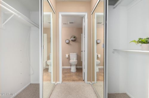 7009 42 Pl, Phoenix AZ 85050-8720 exterior