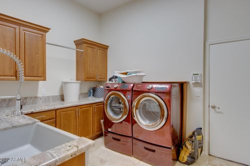 14461 15th Ave, Phoenix AZ  85023-5176 exterior