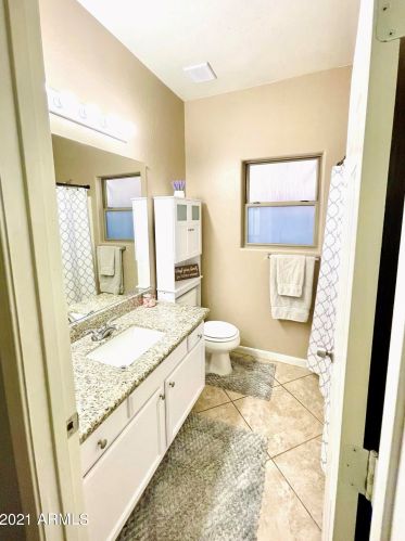 1620 80 Dr, Phoenix AZ 85033-3510 exterior