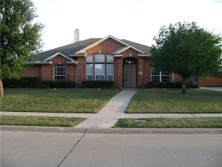 412 Oakhurst Dr, Plano TX  75094-4480 exterior