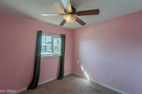 2854 Clarendon Ave, Phoenix AZ 85018-5552 exterior